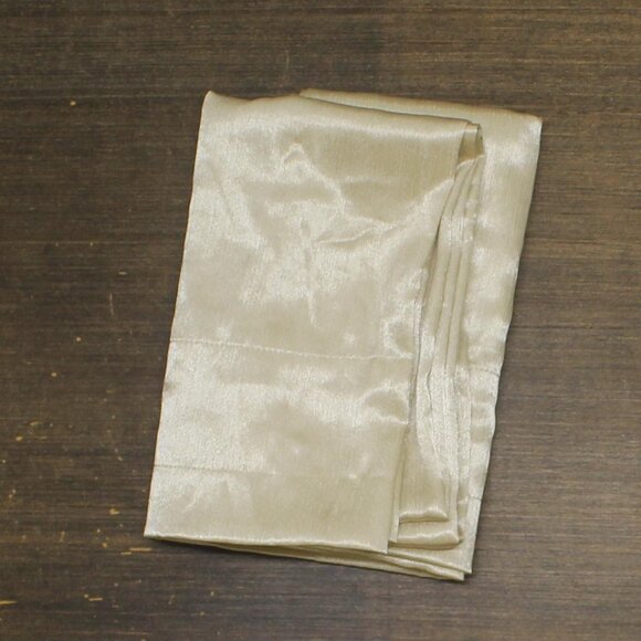 NEW Regal Home Rod Pocket Light-Filtering Single Curtain Panel Gold Yellow 50x95 - Picture 4 of 5